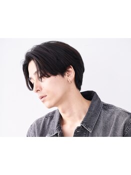 《地毛のような自然な仕上がりに》ハードパーマからスタイルチェンジをするにはパーマ落としが◎[原宿]