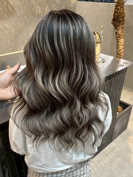 メリー オオサカ(Merly Osaka) バレイヤージュ