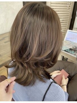 マインバイアフロートギンザ(MYNE by AFLOAT GINZA) レイヤー