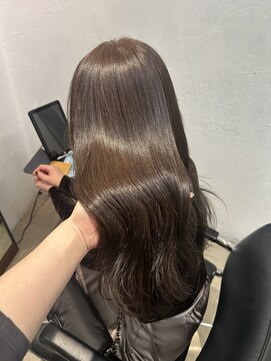 ロエ(LOE) 赤み消しにブリーチなしダブルカラー！