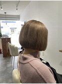 ショートボブ