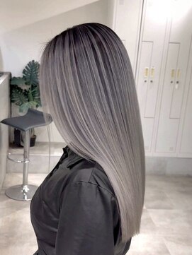 シエラ 心斎橋(CIERA.) グレージュショートウルフミディアムアンブレラカラー