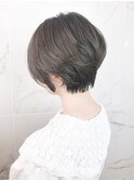 カジュアルショートボブ×アッシュベージュカラー