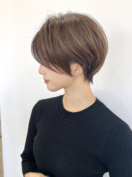 ハピネス クローバー 学園前店(Happiness CLOVER) 丸みショート/前髪/顔周りカット/透明感/20代30代40代50代