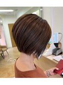 20代30代40代　ふんわり大人ショートボブレイヤースタイル