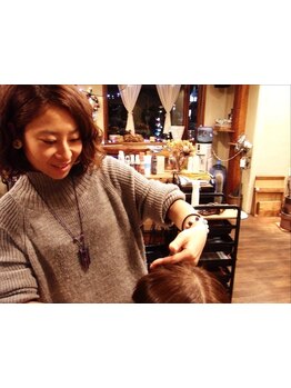 丁寧なカウンセリングで、あなたのお悩みを解決！髪の状態を見極め、あなたにぴったりの施術をご提案♪