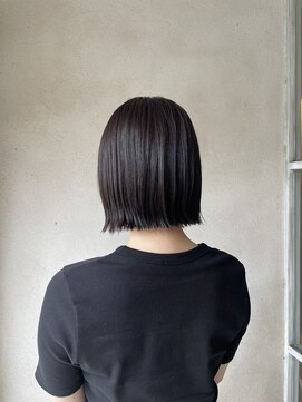 ジーナ 高槻(Zina) ドライヤーだけでまとまるボブ