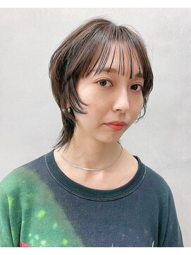 シゼン(SHIZEN) ショートウルフ×ナチュラルベージュ