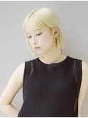 ミディアムヘア/ハッシュカット/グレージュ/ニュアンスパーマ