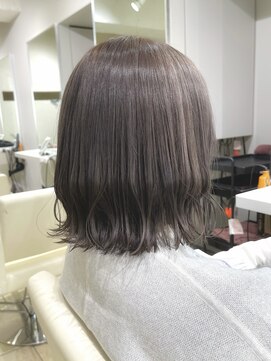 ユーフォリア 新宿店(Euphoria) ぷつっと外ハネボブ ミルクティーグレージュ 20代