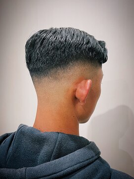 ヒロギンザバーバーショップ 大宮店(HIRO GINZA BARBER SHOP) スキンフェード　バーバースタイル　82 サイドパート　大宮