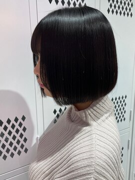 ロンドルーチェ 心斎橋(Lond luce) ダークアッシュ/ミディアムレイヤーカット［髪質改善/縮毛矯正］