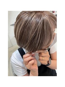 クレア 上大岡(CREA) ◎脱白髪染め/ケアブリーチ/ミルティーベージュ