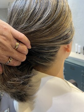 プラスシー(+C) 白髪ぼかしハイライトでクリーミーベージュ/薬院白髪ぼかし