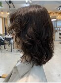 ミルクティーベージュダブルカラーケアミディアムボブパーマ