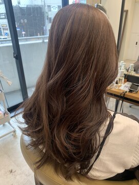 アローム(alom) ホワイトグレージュ/デジタルパーマ/チェリーブラウン/茅ヶ崎