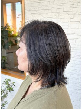 ラウレア(Laule'a) ミセスのレイヤーカット