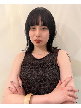 ヌーヴ(Nu:v) ミディアムマッシュ