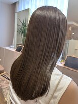 ユッカ 梅田(YUCCA)&nbsp;【 YUCCA 】大人可愛い20代30代40代ロング/切りっぱなし