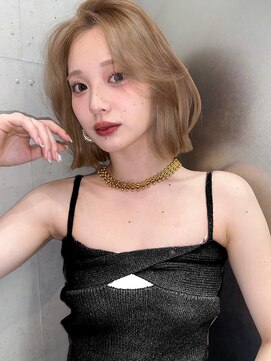 《SOYON》束感レイヤーボブとハイトーン