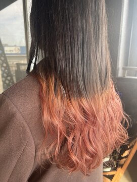 アーバン(URBAN) グラデーションでコーラルピンク