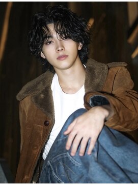 アストラ(ASTRA) MEN’S HAIR/波巻きツイストスパイラル/リバースセンターパート