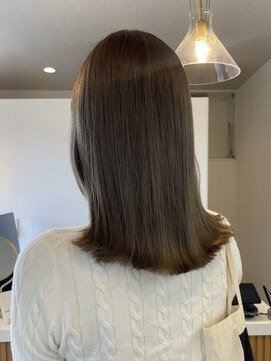 ミルヘアデザイン(mil hair design) グレージュ 艶髪 髪質改善 ブリーチ ピンクベージュ 韓国風