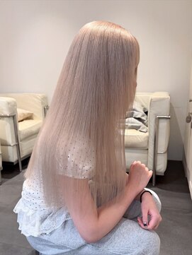 melt.tokyo【メルトトウキョウ】【4月中旬NEW OPEN(予定)】 インナーカラー/トリートメント/デザインカラー/ペールピンク