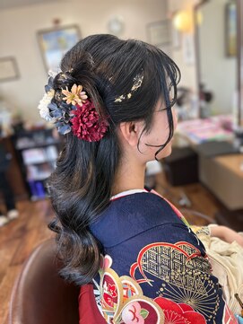 サロンドミナ(SALON DE MINA) カールダウンスタイル
