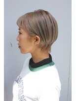 マーシー(MAAAAAC)&nbsp;【MERCY】ホワイトピンクベージュショート