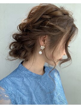 リグフクオカ(L.I.G fukuoka) 【L.I.G fukuoka】編み込みゆるふわパーティアレンジ