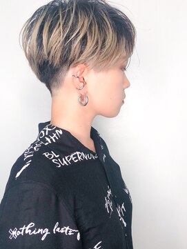 ラウンジ モリオ イケブクロ(Lounge MORIO Ikebukuro) 【morio池袋】刈り上げ女子専用大人かわいいハンサムショート