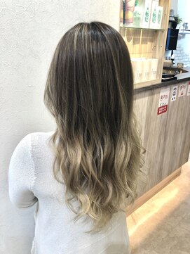 ヘアーグランデシーク(Hair Grande Seeek) ハイライト×ホワイトベージュグラデーション