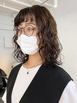 アイティー バイ アルバム 中野店(IT by ALBUM) ミディアムパーマ_グレージュカラーシルキーベージュ_ba411621