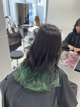 アライブ ハラジュク(ALIVE harajuku) 【ALIVE yu-ki 自然な繋がりのグラデーションカラー】