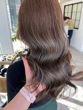 テラスヘアラボ 新潟駅南(TERRACEhairLab.) 【艶感透明感グレージュ】