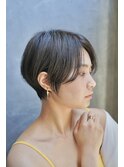 暗髪ショートボブ