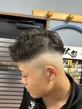 スワ 前に流すサイドスキンフェード