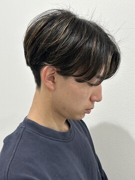 ヒュイル バイ ニアウ(Hwyl by Niau) メンズマッシュセンターパートスパイラルパーマニュアンスパーマ