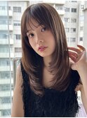 レイヤーカットハッシュカット顔まわりミディアムロング