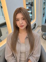 レム(REM)&nbsp;艶感たっぷり大人ベージュロング