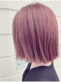 ピンク系グレージュで透明感のある淡い雰囲気