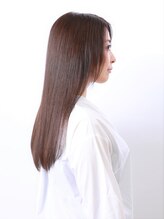 髪質改善ヘアエステ ブリスク(Brisk) 思わず触りたくなる柔らかさ☆ミディアムストレートヘア