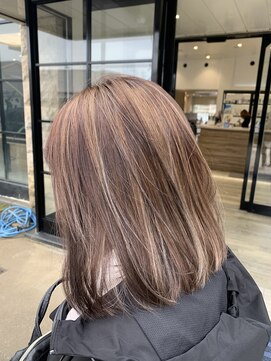 ディーボーイ 健軍店(D-BOY) ハイライトベージュ