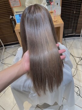 ボヌール オオサカ(Bonheur OSAKA) スタイリスト瀧口　最高峰髪質改善ストレート