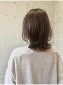［新宿］ミディアムレイヤー/外ハネ/クリアベージュ