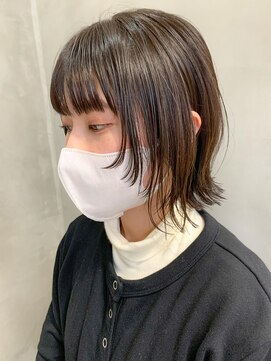 テトヘアー(teto hair) ボブウルフ、フェイスレイヤー、グレージュ、外ハネ