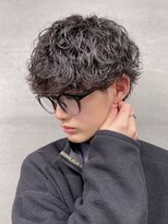 Ryu指名スーツもも普段着もこなせる波巻パーマ