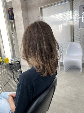 イキ 表参道(iki omotesando) モード/無造作ウェーブ/大人ガーリー[表参道駅]