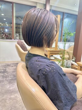 インビテーション 名古屋(invitation) ◎ミニボブ/柔らかベージュ